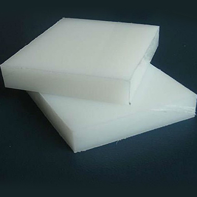 �����r��